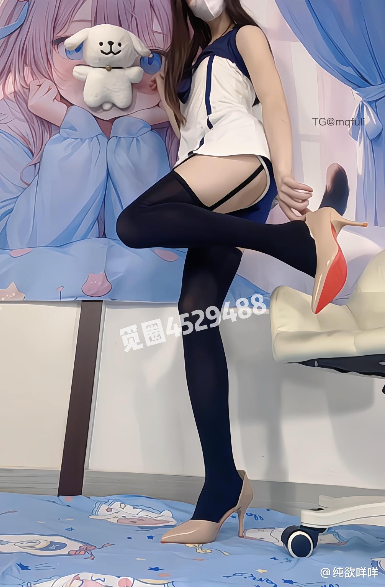 图片[1]-抖音 小莹是甜妹 铁粉空间 NO.012期 【21P3V】最新至：2025.3.9-微密空间-全网最全抖音网红铁粉空间觅圈
