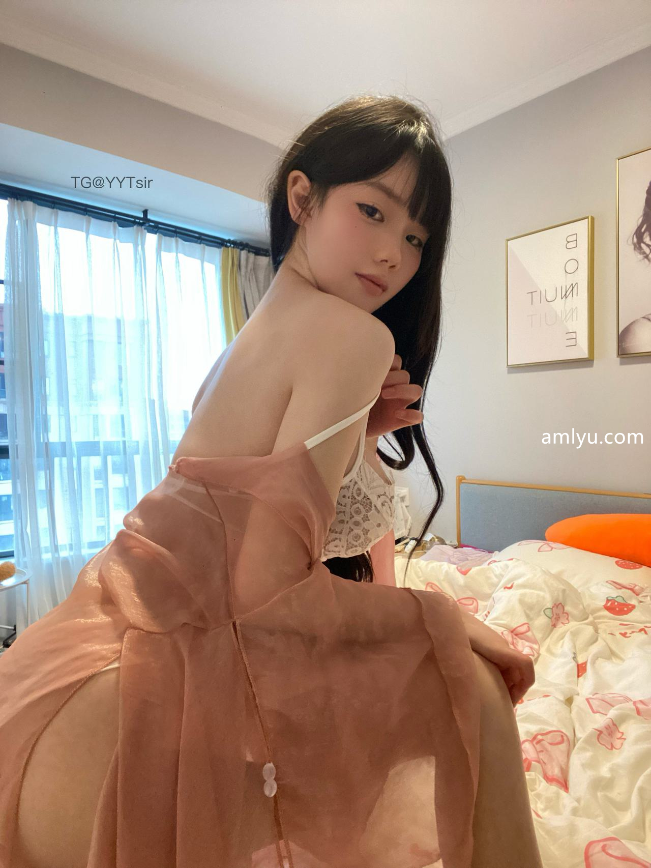图片[1]-抖音 野心坏蛋 微密圈  NO.006期 【12P12V】最新至：2024.12.7-微密空间-全网最全抖音网红铁粉空间写真