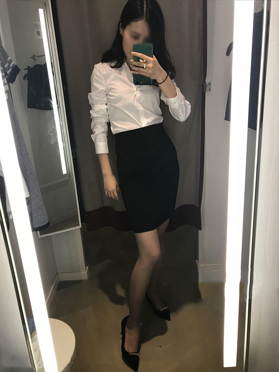 图片[1]-袜小喵 KT059《喵姐姐的试衣间》-微密空间-全网最全抖音网红铁粉空间觅圈