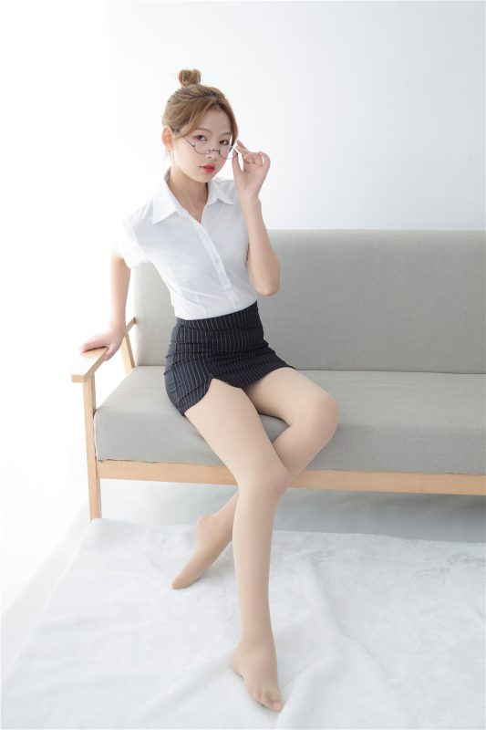 JKFUN-037《OL一定要搭配眼镜》50D肉丝 匿名 [63P1V02’40”]-微密空间-全网最全抖音网红铁粉空间觅圈