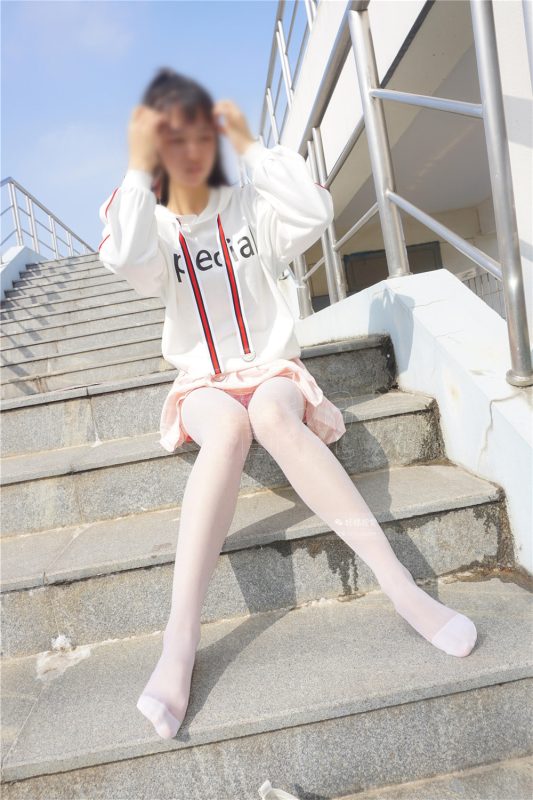 [妖精视觉] NO.030 妮妮 少女的百褶裙（第二期） [64P]-微密空间-全网最全抖音网红铁粉空间觅圈