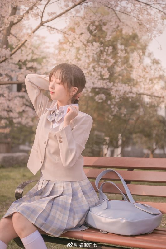 名濑弥七 NO.003 樱花 [14P-83MB]-微密空间-全网最全抖音网红铁粉空间觅圈