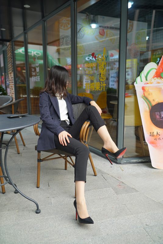 袜小喵 KT094《制服秀》-微密空间-全网最全抖音网红铁粉空间觅圈