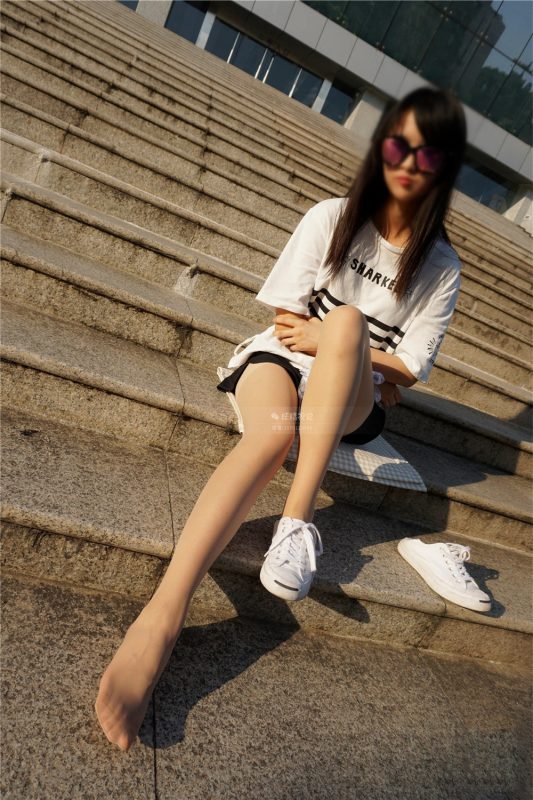 [妖精视觉] NO.084 芸芸 阳光的味道 [64P]-微密空间-全网最全抖音网红铁粉空间觅圈