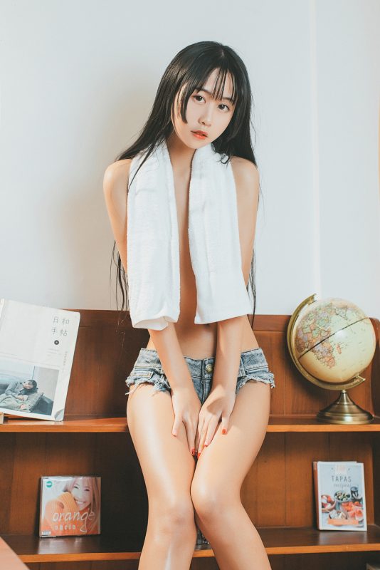 萌芽儿o0 NO.011 少女午后 [40P569M]-微密空间-全网最全抖音网红铁粉空间觅圈