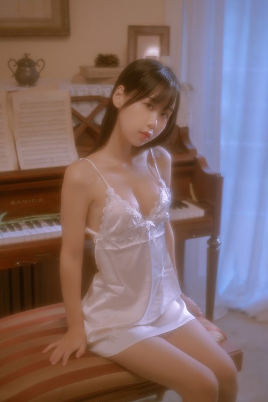 萌芽儿o0 NO.018 遐 私房 [43P1G]-微密空间-全网最全抖音网红铁粉空间觅圈