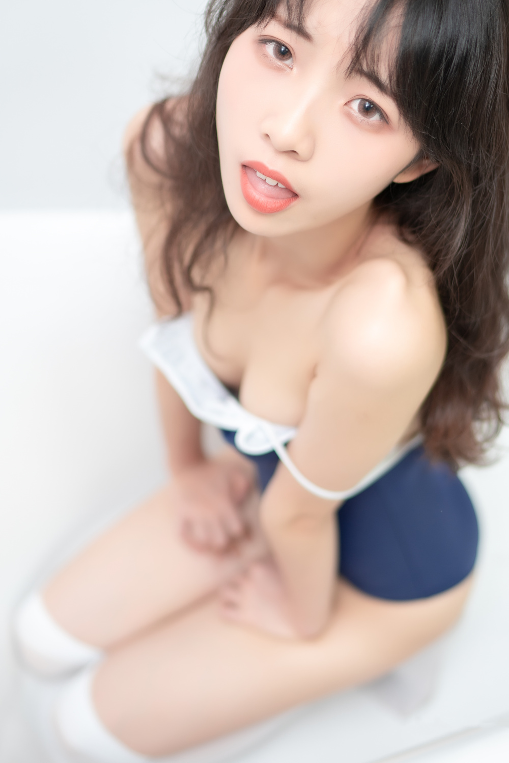 西瓜少女 VOL.036 蓝色死库水［29P194M］-微密空间-全网最全抖音网红铁粉空间写真