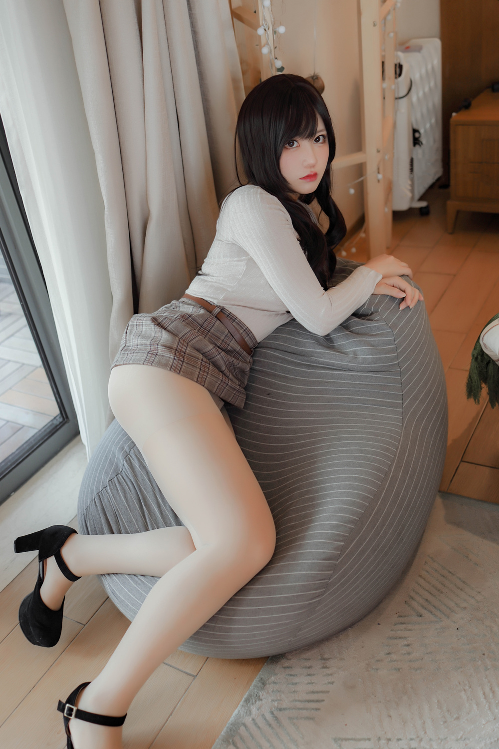 Nyako喵子 – 人妻本 [81P388M]-微密空间-全网最全抖音网红铁粉空间觅圈