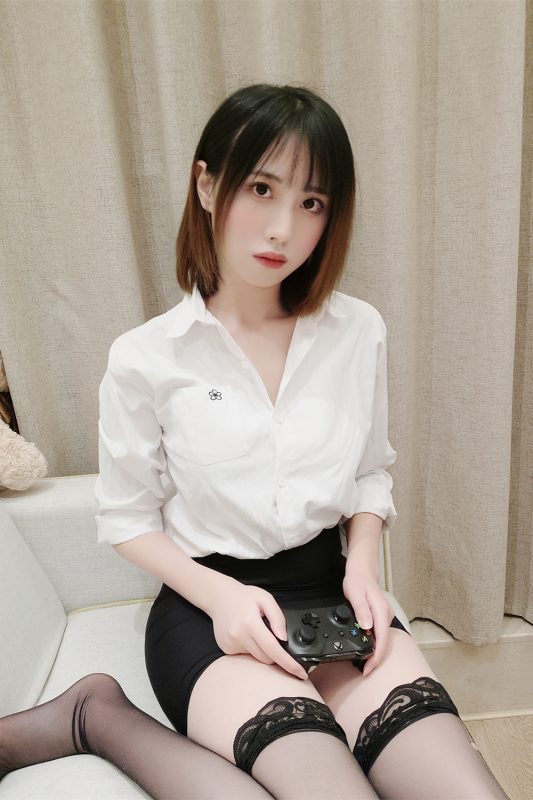 念雪 – OL 系列 [20P75M]-微密空间-全网最全抖音网红铁粉空间觅圈