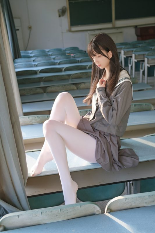 稚乖画册 夜夜 教室 [63P1V]-微密空间-全网最全抖音网红铁粉空间觅圈